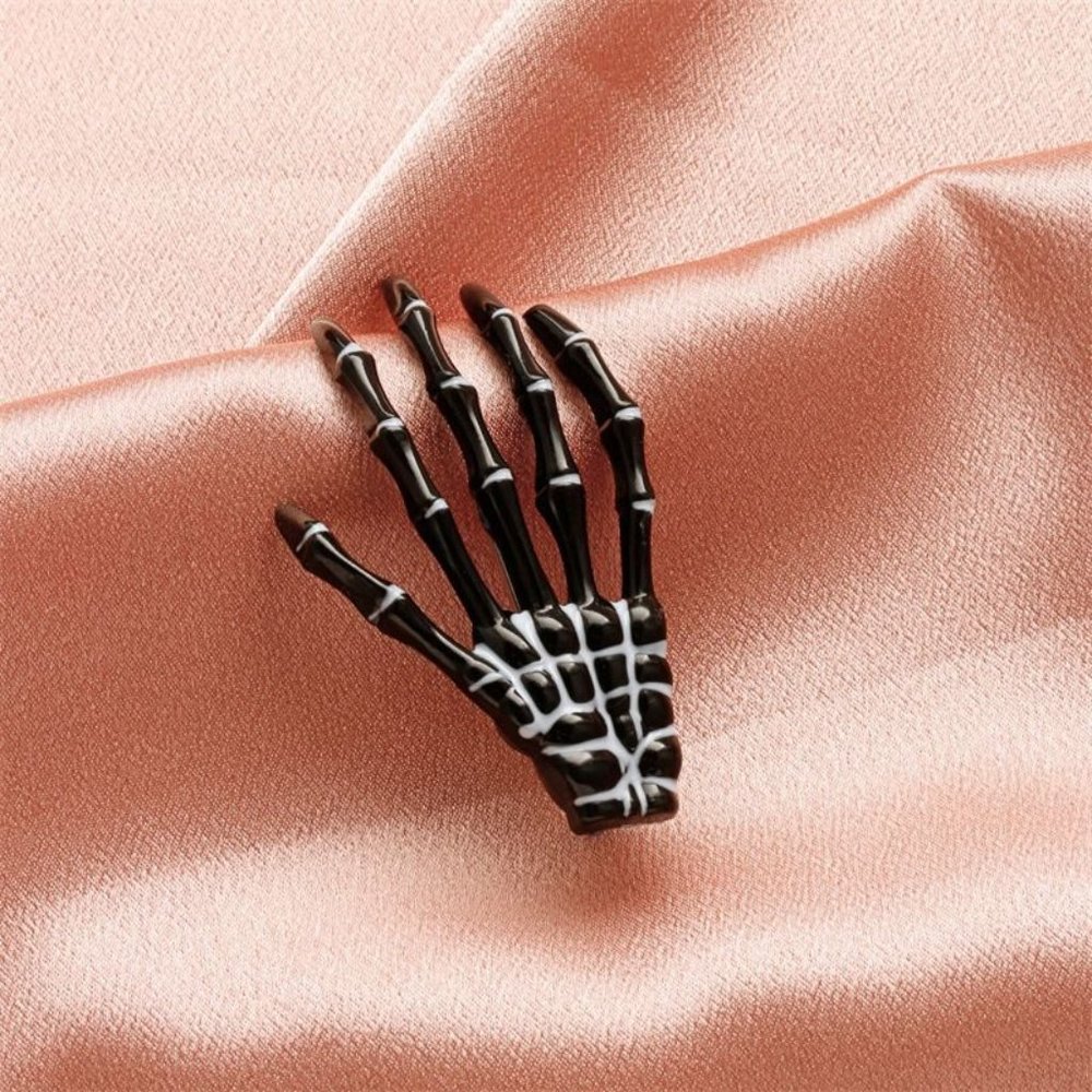 Skeleton Hand Hairpin Black